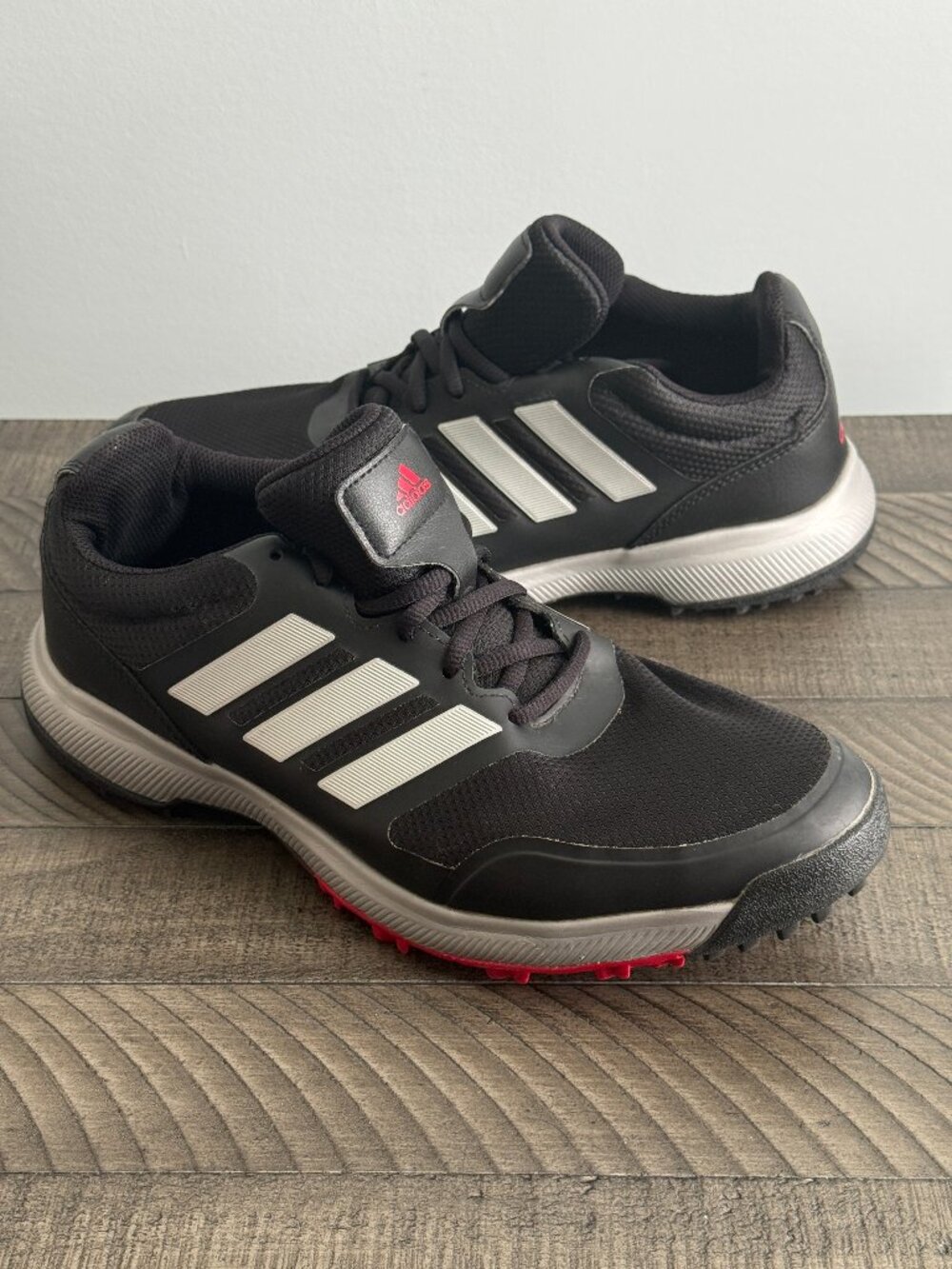ADIDAS Tech Response Spikeless Golf Shoes - EG5313 Black Silver  Men's Size 8.5